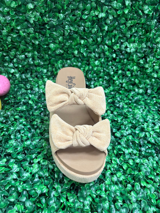 Hey corkys bow wedge