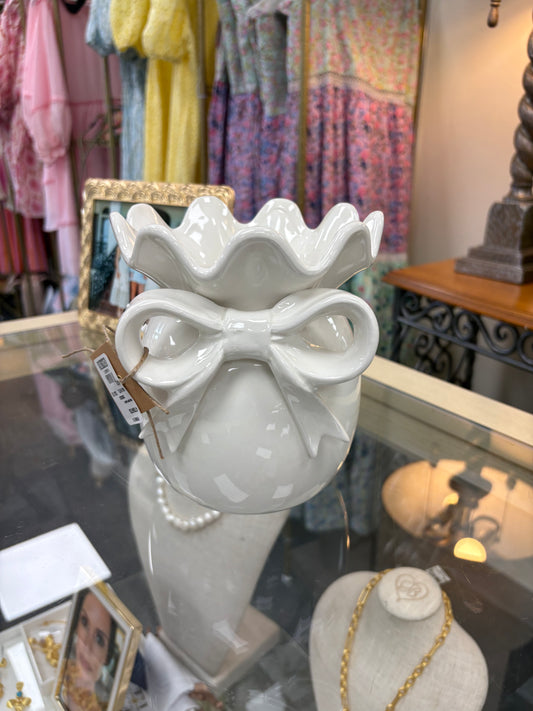 White bow vase