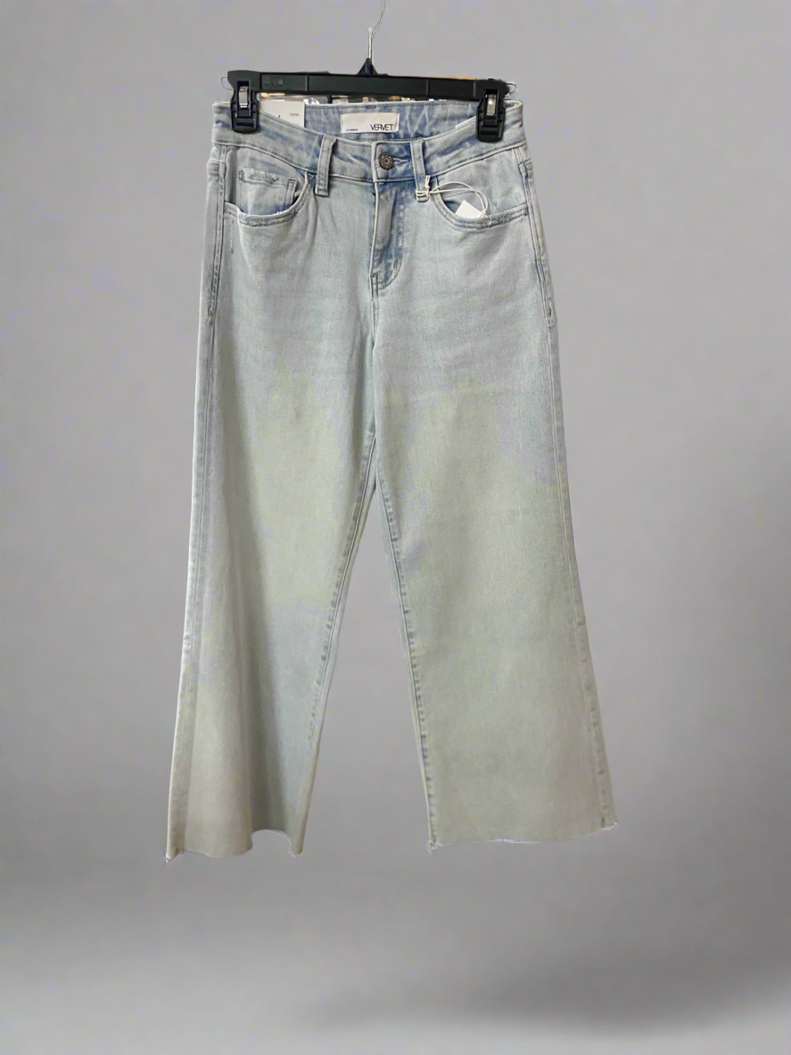 Vervet Wide Leg Jeans